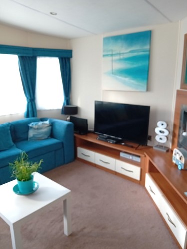 Lyons robin hood caravan hire - caravan,